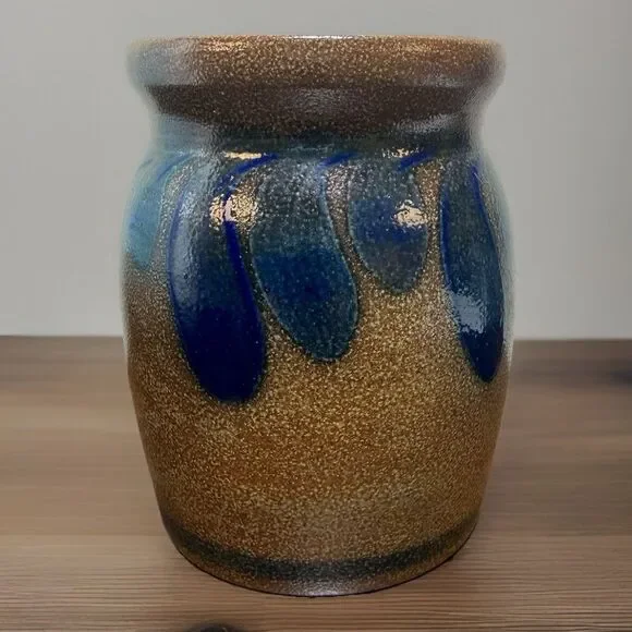 Vintage BBP Beaumont Brothers Pottery Crock Blue Feather Brush Strokes 1992 - Picture 1 of 9
